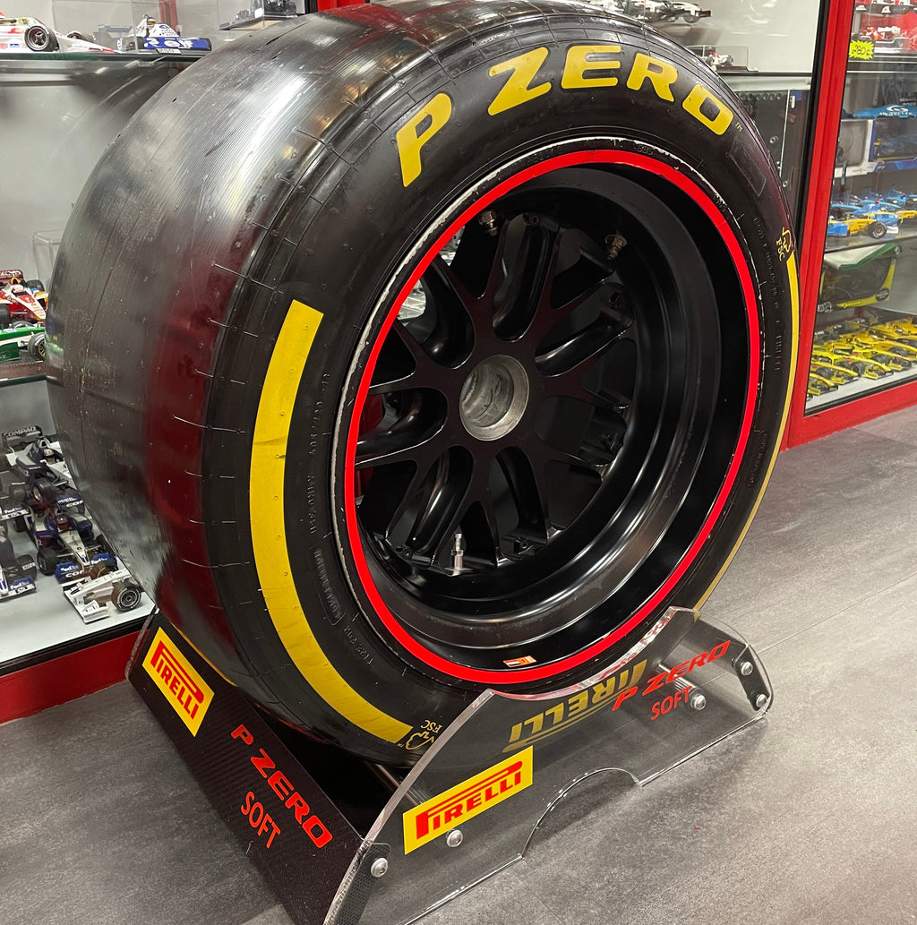 Max Verstappen - 2025 Red Bull Racing Wheel - Race Used