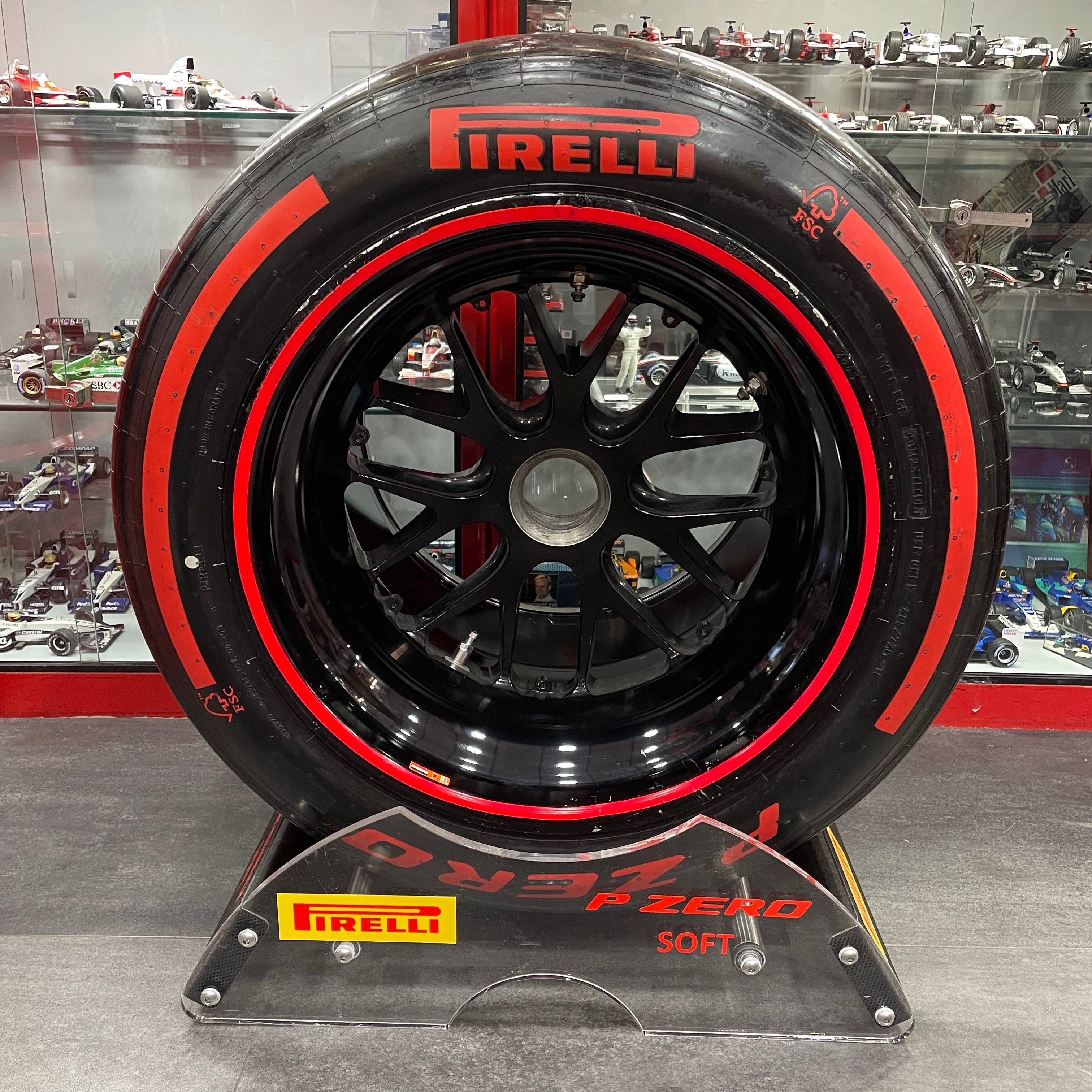 Max Verstappen - 2025 Red Bull Racing Wheel - Race Used