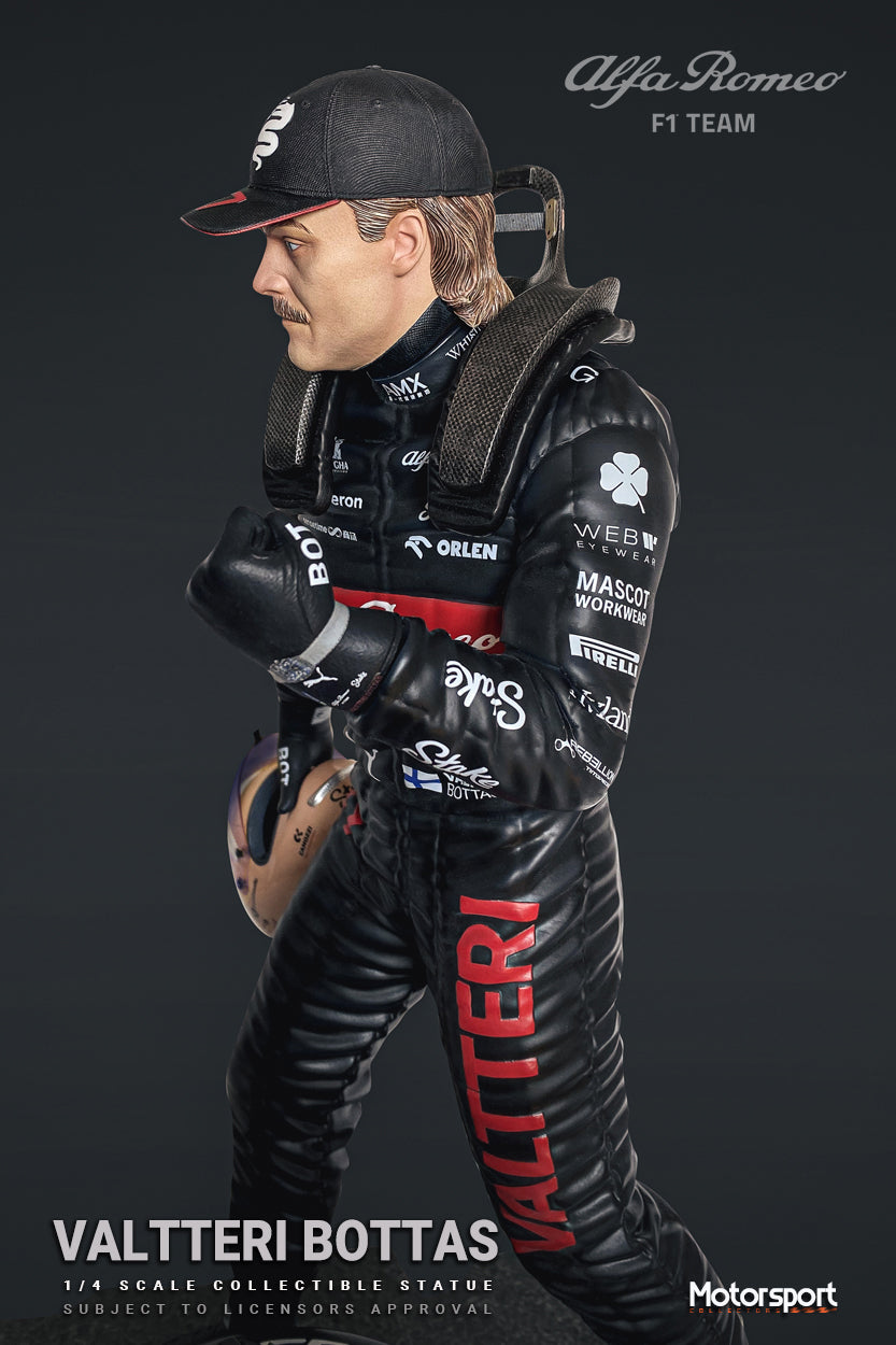 Valtteri Bottas - 1/4 Scale Statue