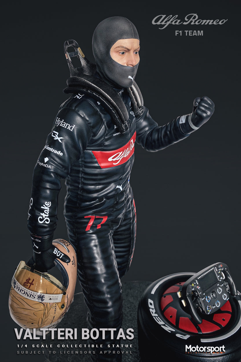 Valtteri Bottas - 1/4 Scale Statue