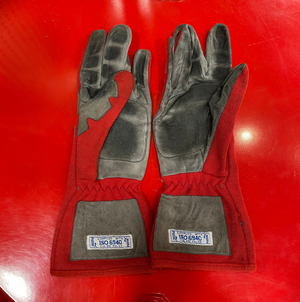 Michael Schumacher - Ferrari F1 Team Gloves 2006 - Signed