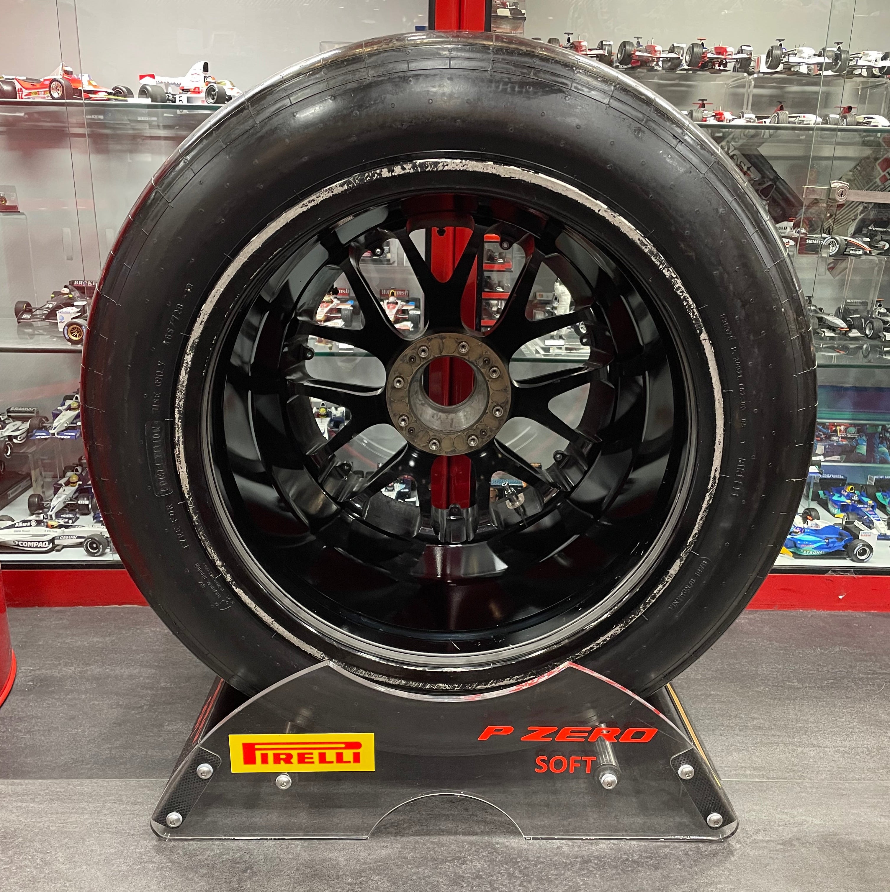 Max Verstappen - 2025 Red Bull Racing Wheel - Race Used