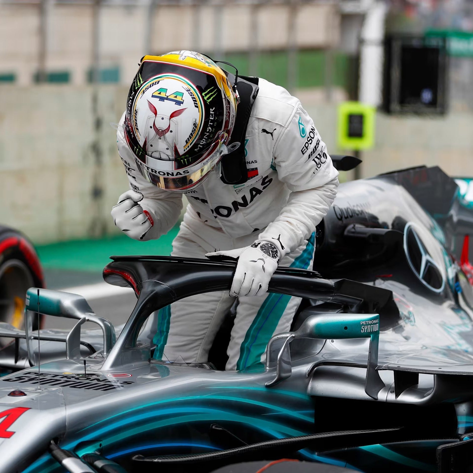 Lewis Hamilton's Gloves Used in Race Season 2018