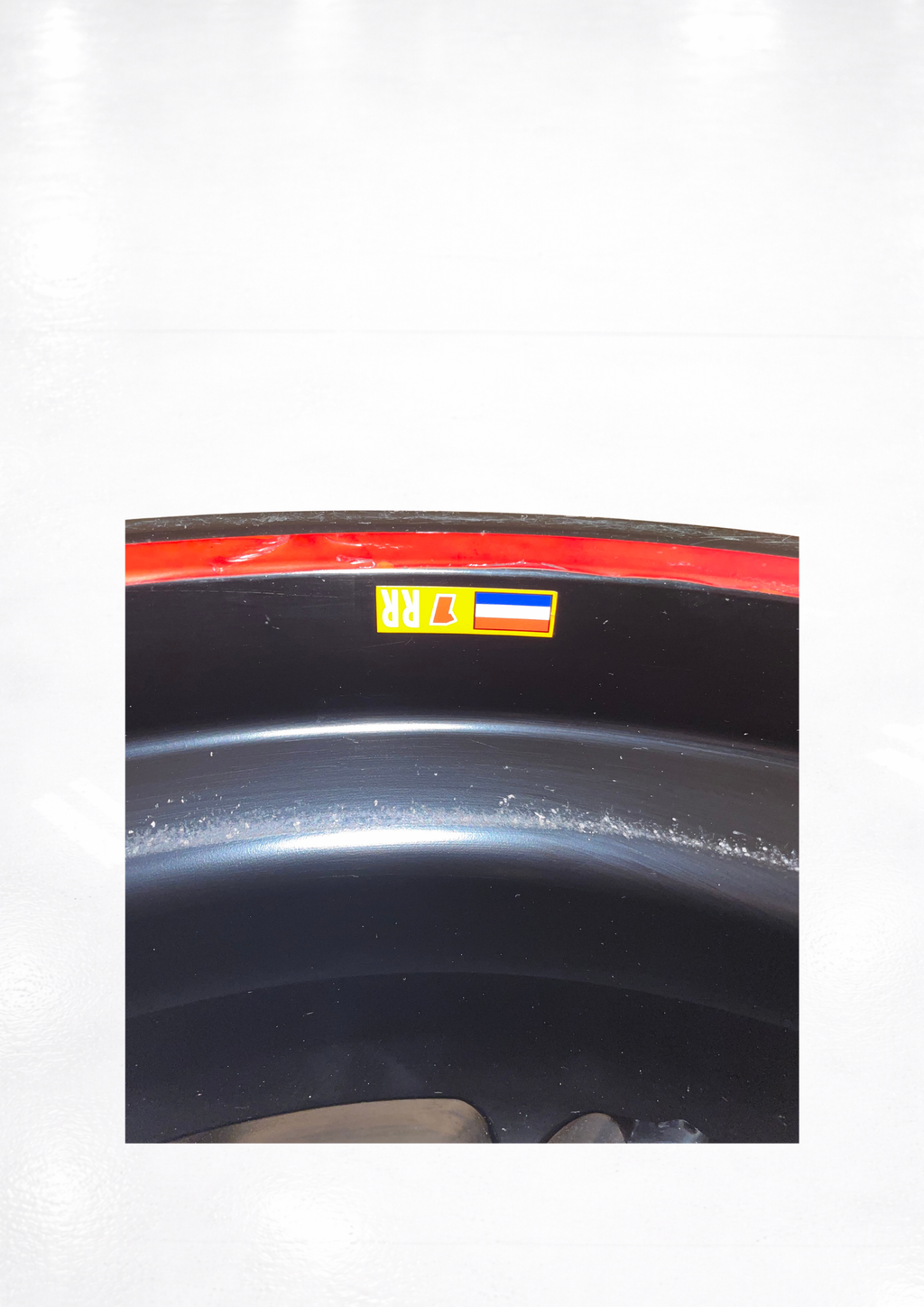 Max Verstappen's Redbull Rim - Race Used