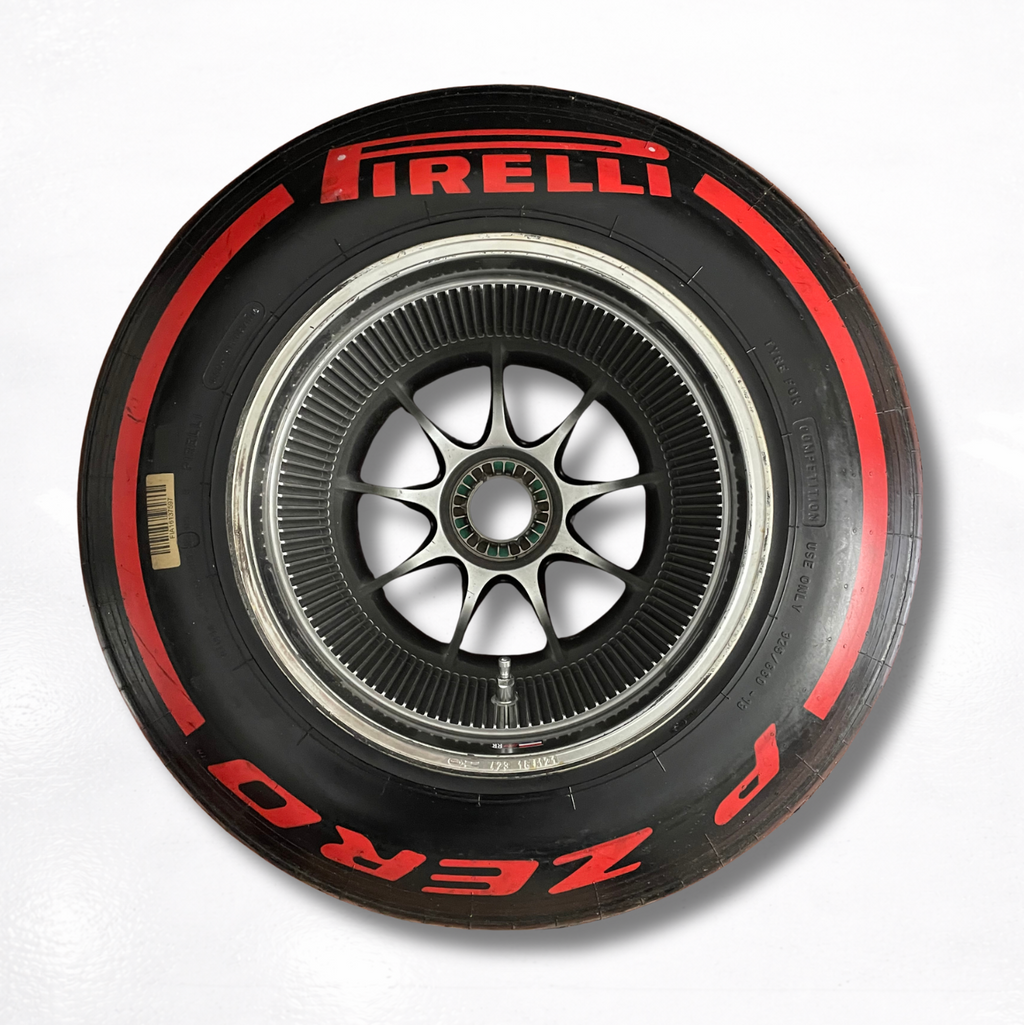 Max Verstappen 2019 Redbull Rear Wheel